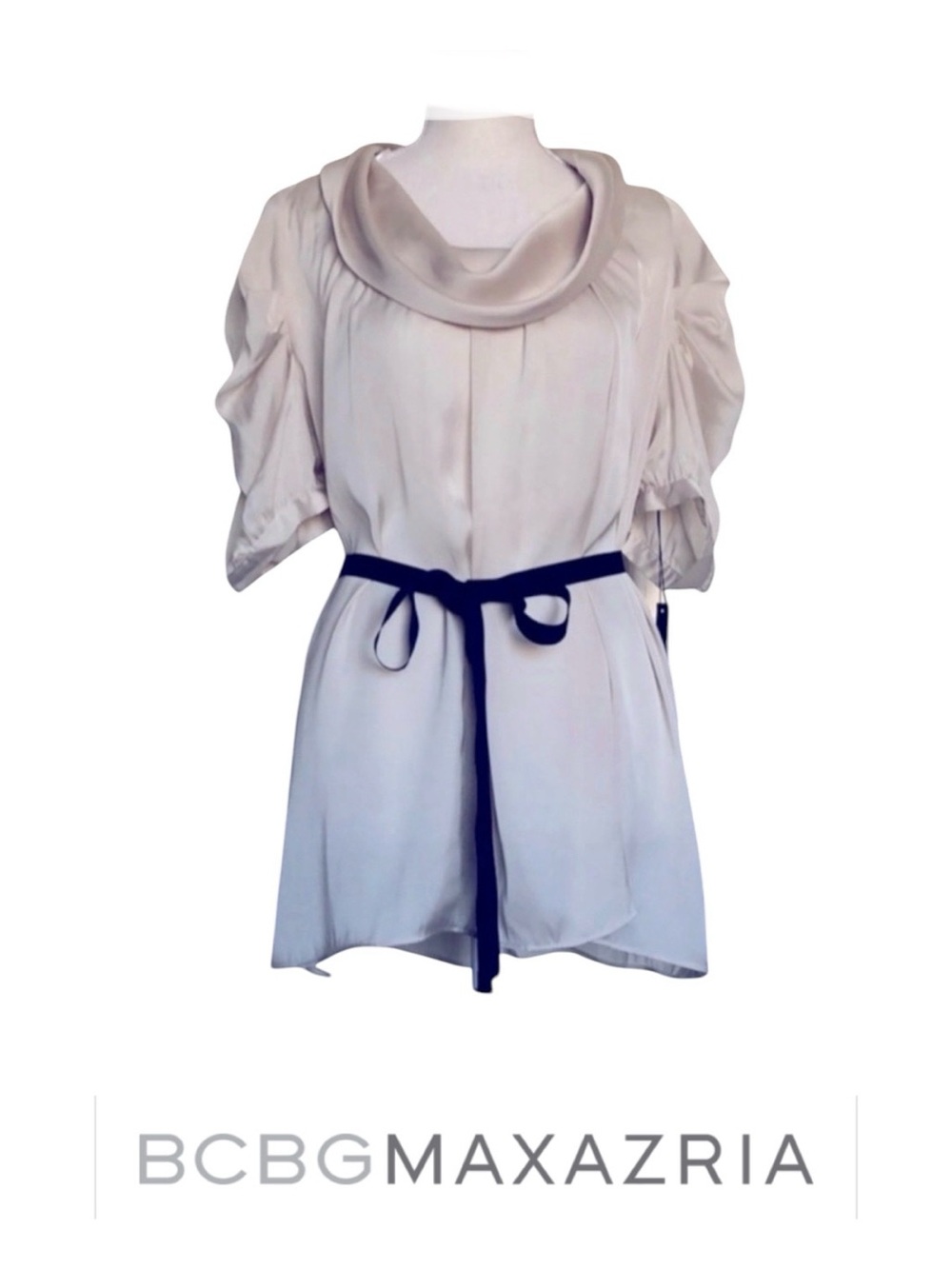 NWT Silky Cream BCBGMAXAZRIA Top
